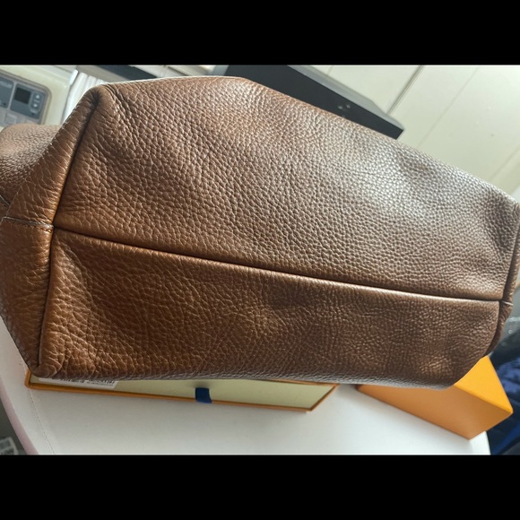 Authentic Salvatore ferragamo - Picture 11 of 14